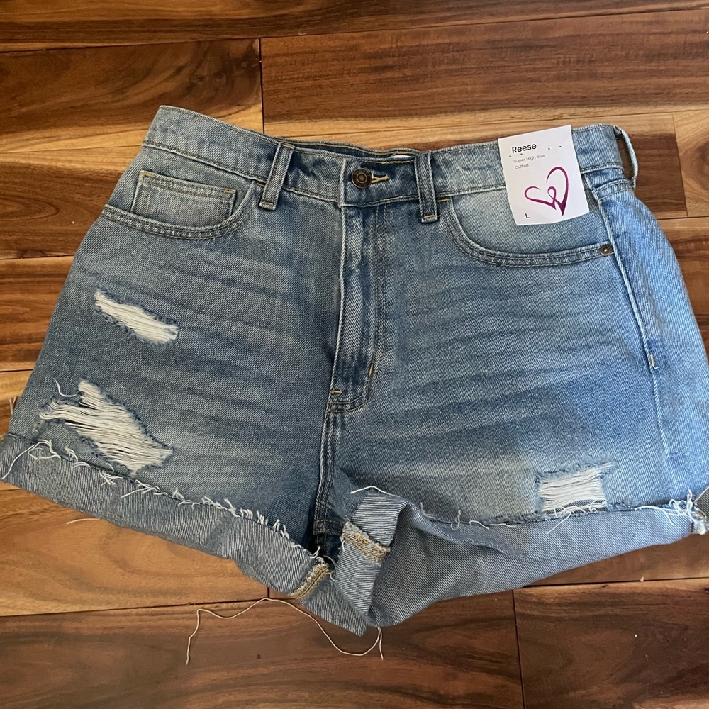 Windsor brand cuffed shorts